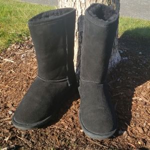 BearPaw Emma tall size 9
